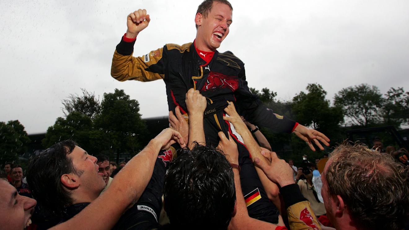 Sebastian Vettel (GER) Scuderia Toro Rosso celebrates with the team.
Formula One World Championship, Rd16, Chinese Grand Prix, Race Day, Shanghai International Circuit, Shanghai, China, Sunday 7 October 2007.
 © © Sutton Motorsport Images