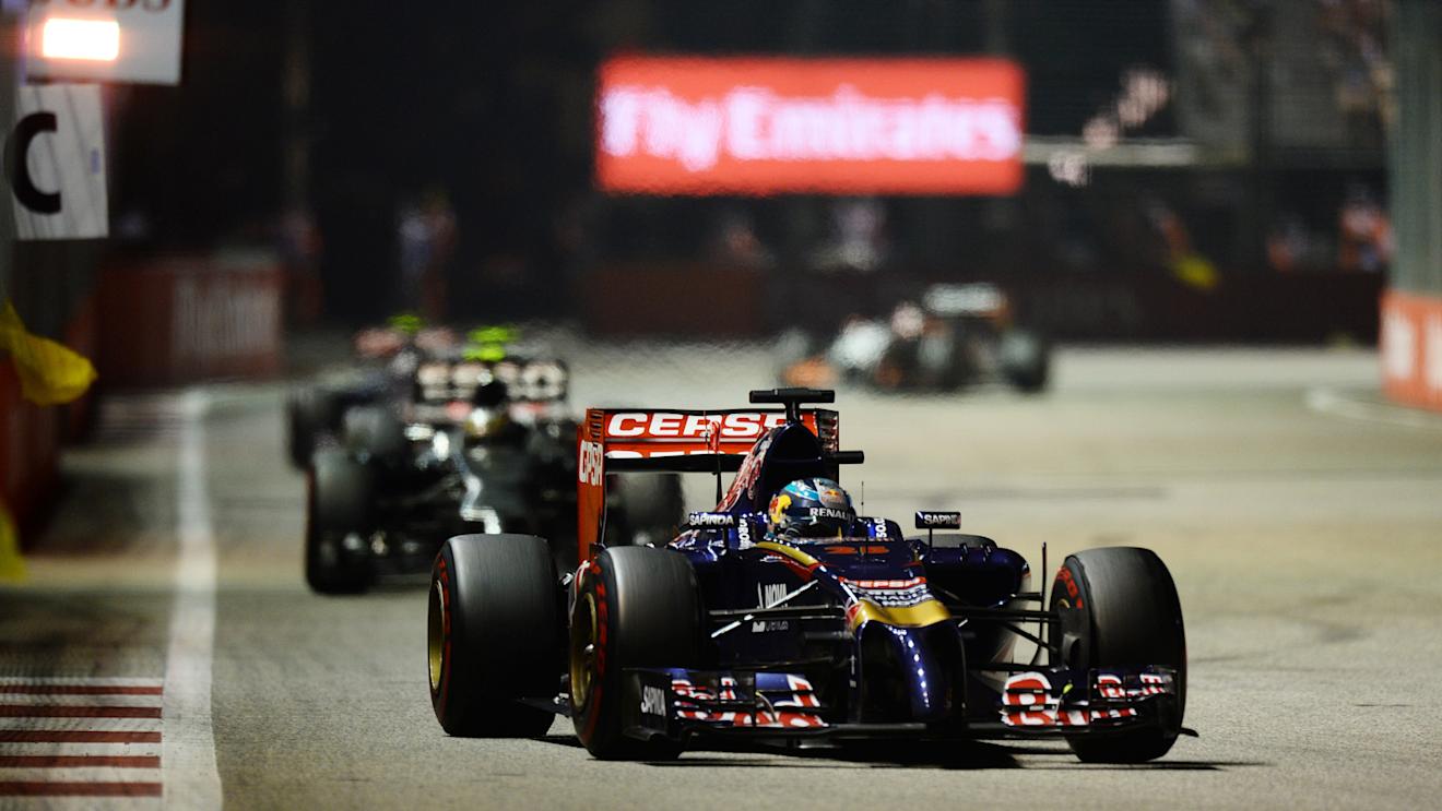 Formula One World Championship, Rd14, Singapore Grand Prix, Marina Bay Street Circuit, Singapore, Race Day, Sunday 21 September 2014. © Sutton Motorsport Images