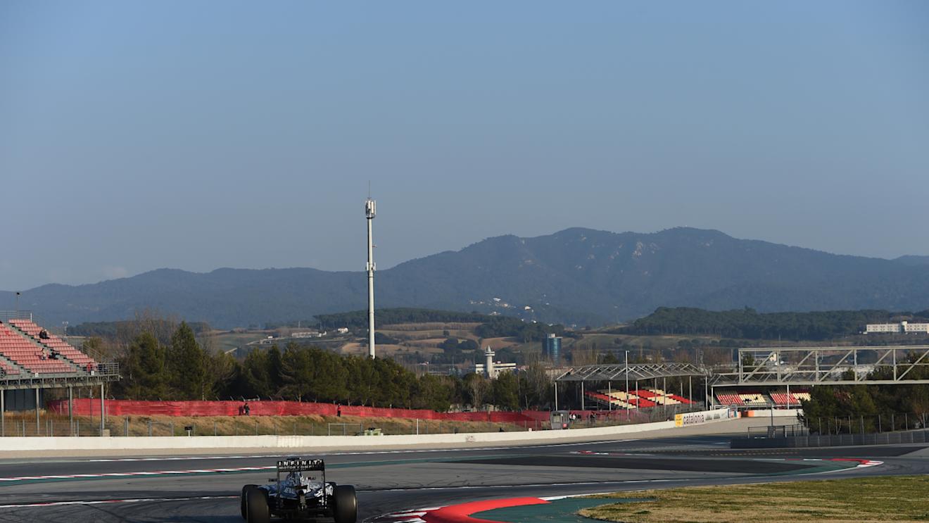 Daniel Ricciardo (AUS) Red Bull Racing RB11 at Formula One Testing, Day Two, Barcelona, Spain, 20 February 2015.