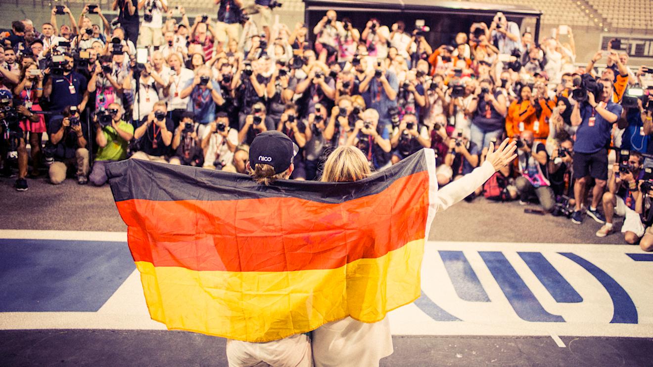 Celebrating with wife Vivian ©  Mercedes-Benz Grand Prix Ltd / Paul Ripke