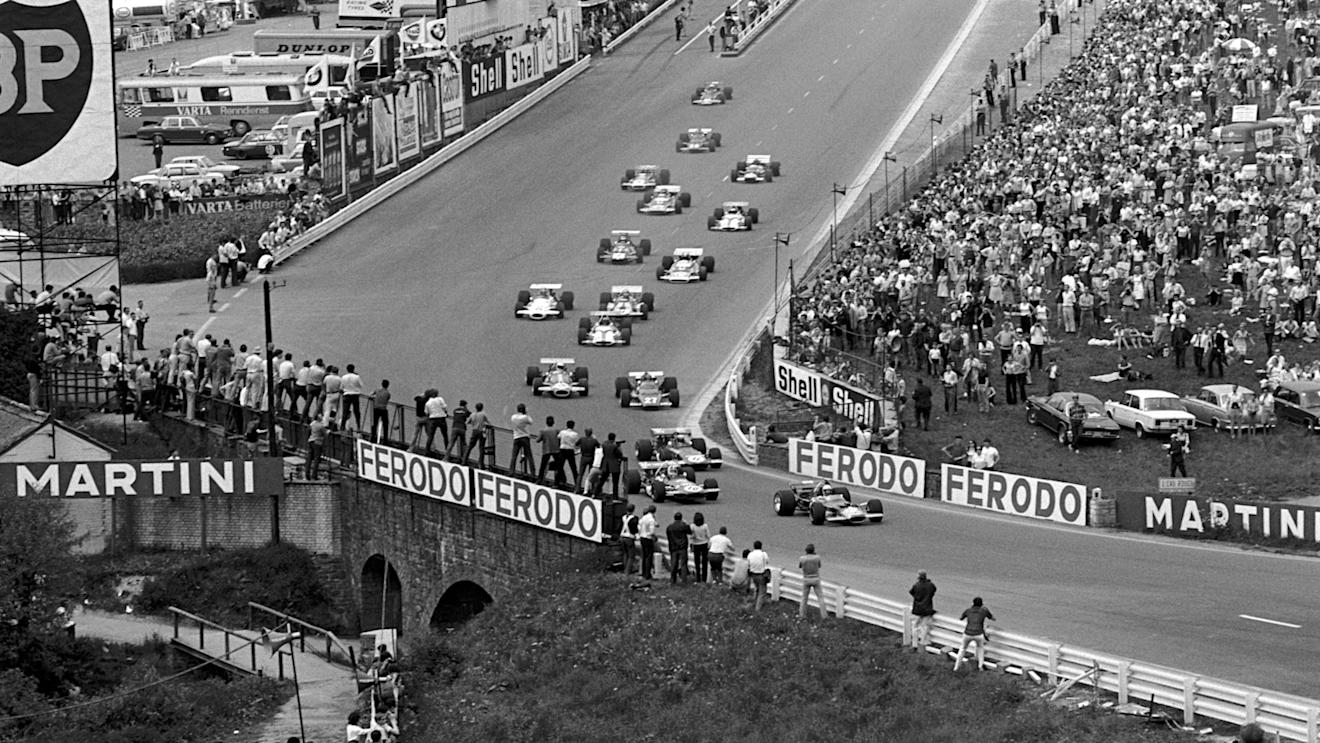 The start: Jochen Rindt(AUT) Lotus 49C, leads from Chris Amon, Jackie Stewart, Jacky Ickx and Jack Brabham. 1970 Belgian Grand Prix. © Sutton Motorsport Images