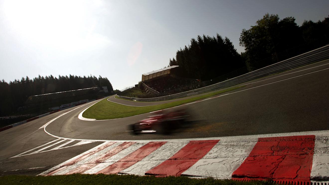 Kimi Raikkonen (Ferrari F2007) tackles Eau Rouge at great speed. 2007 Belgian Grand Prix. © Sutton Motorsport Images