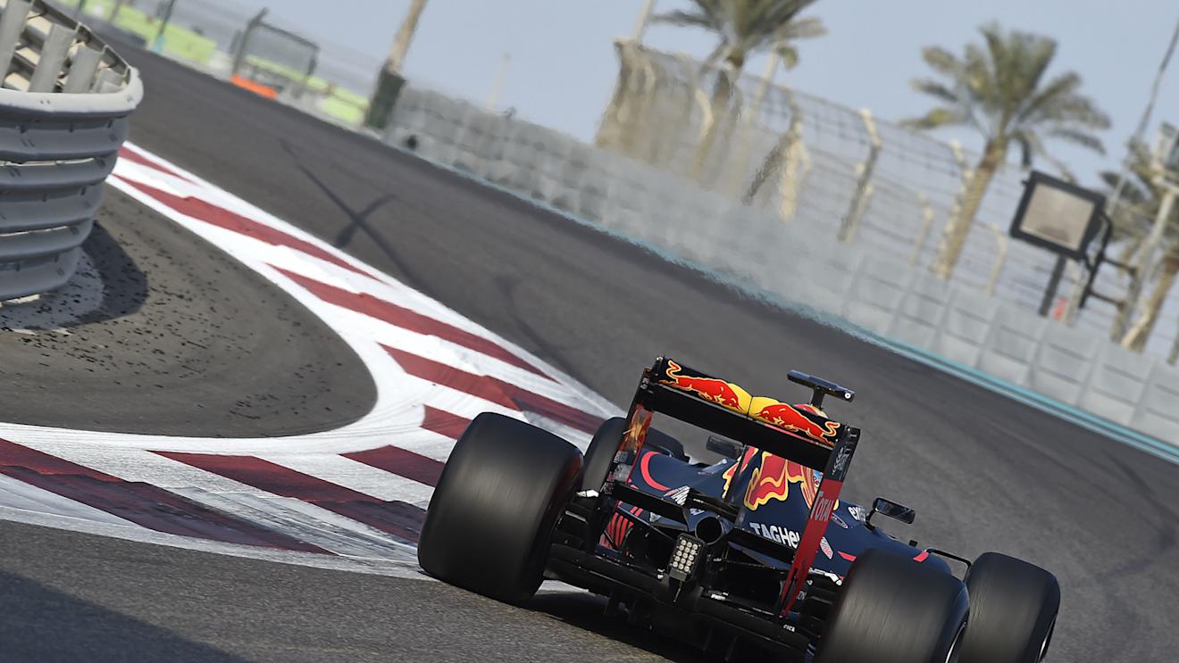 Daniel Ricciardo, Red Bull, during Pirelli 2017 tyre testing in Abu Dhabi © Foto Studio Colombo