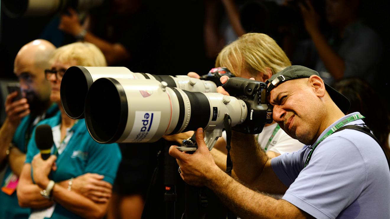 Photographers in the press conference at Formula One World Championship, Rd19, Abu Dhabi Grand Prix, Preparations, Yas Marina Circuit, Abu Dhabi, UAE, Thursday 26 November 2015. © Sutton Motorsport Images