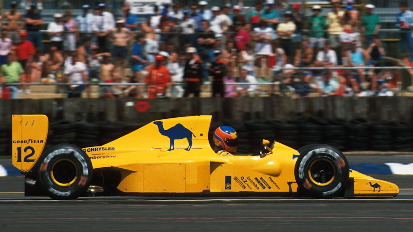 Martin Donnelly (GBR) Lotus 102. British Grand Prix, Silverstone, England, 15 July 1990. © Sutton Images 
