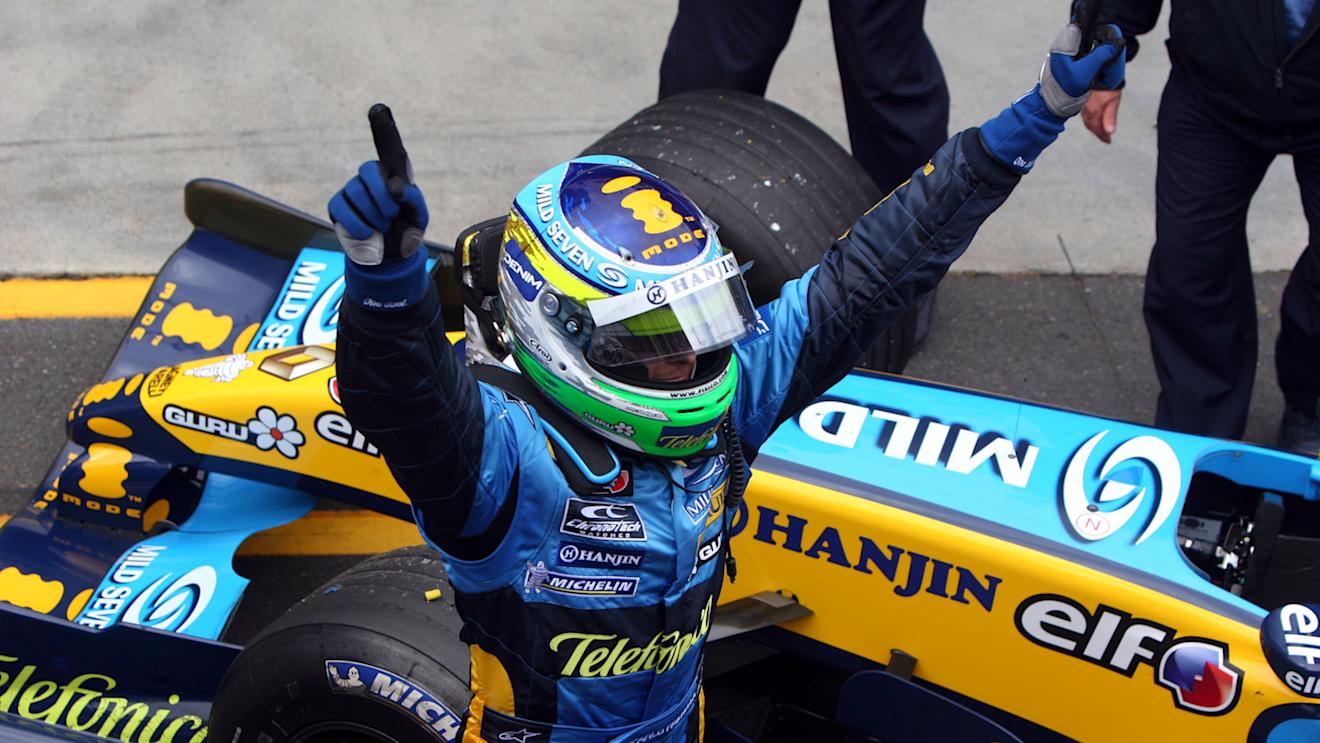 Race winner Giancarlo Fisichella (ITA) Renault R25 in parc ferme.
Formula One World Championship, Rd1, Australian Grand Prix, Race Day, Albert Park, Melbourne, Australia, 6 March 2005.
DIGITAL IMAGE © © Sutton Motorsport Images