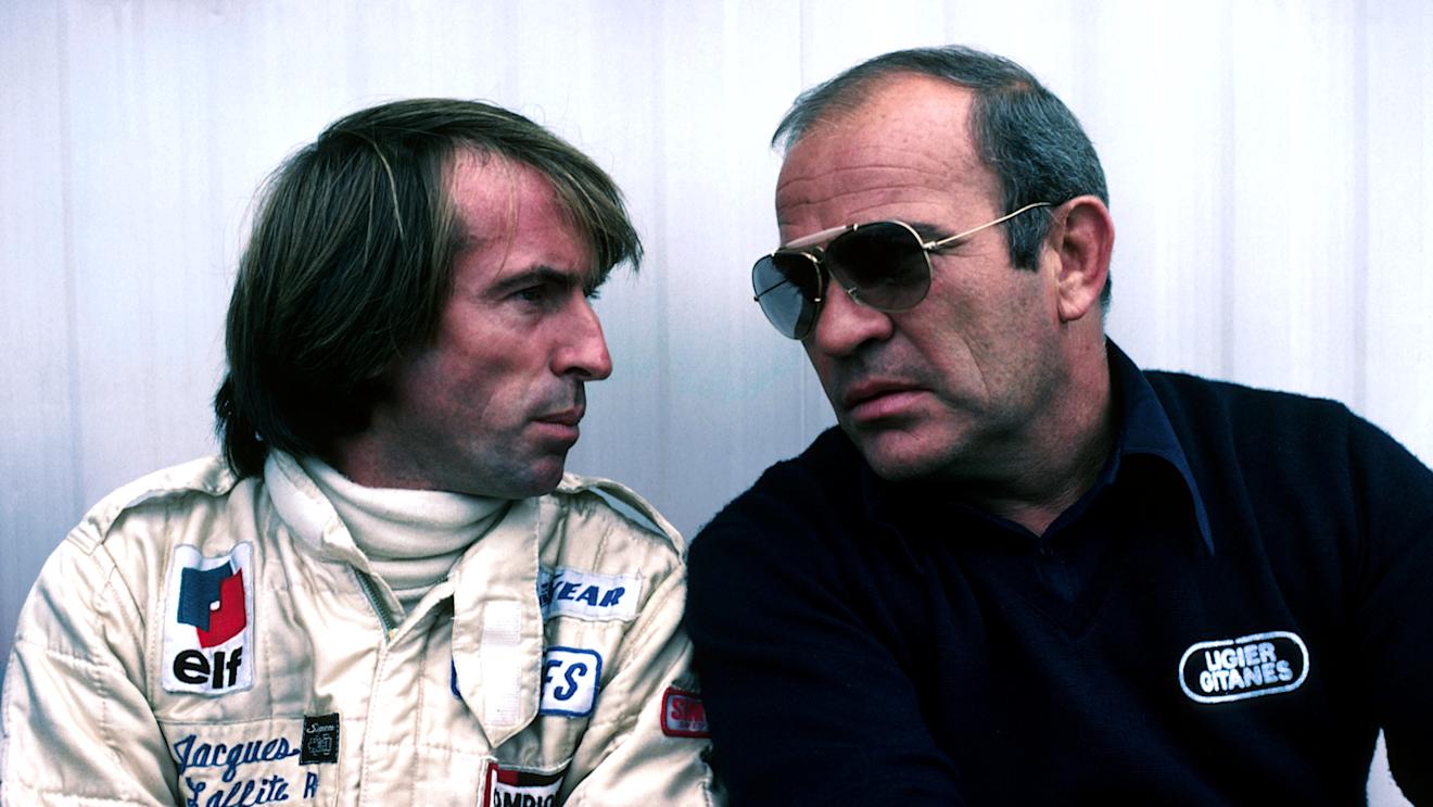 (L to R): Jacques Laffite (FRA) Ligier, who retired from the race on lap 6 with a blown engine, talks with Guy Ligier (FRA) Ligier Team Owner.
Canadian Grand Prix, Rd 14, Montreal, Canada, 30 September 1979. © ©Sutton Motorsport Images