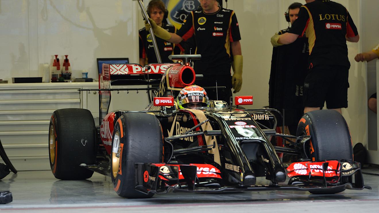 Pastor Maldonado (VEN) Lotus E22. Formula One Testing, Day Two, Bahrain International Circuit, Sakhir, Bahrain, Friday, 28 February 2014 © Sutton Images. No reproduction without permission