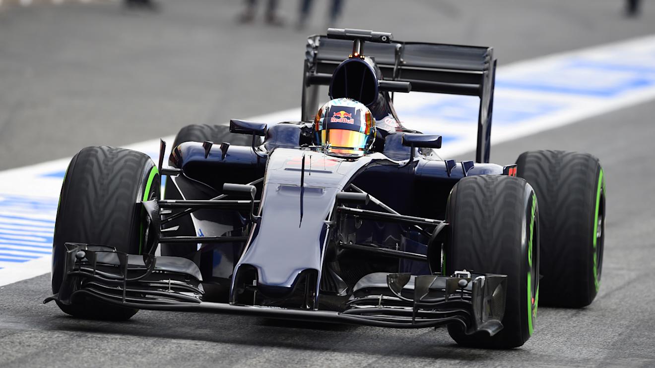 Carlos Sainz jr (ESP) Scuderia Toro Rosso STR11 at Formula One Testing, Day One, Barcelona, Spain, Monday 22 February 2016. © Sutton Motorsport Images