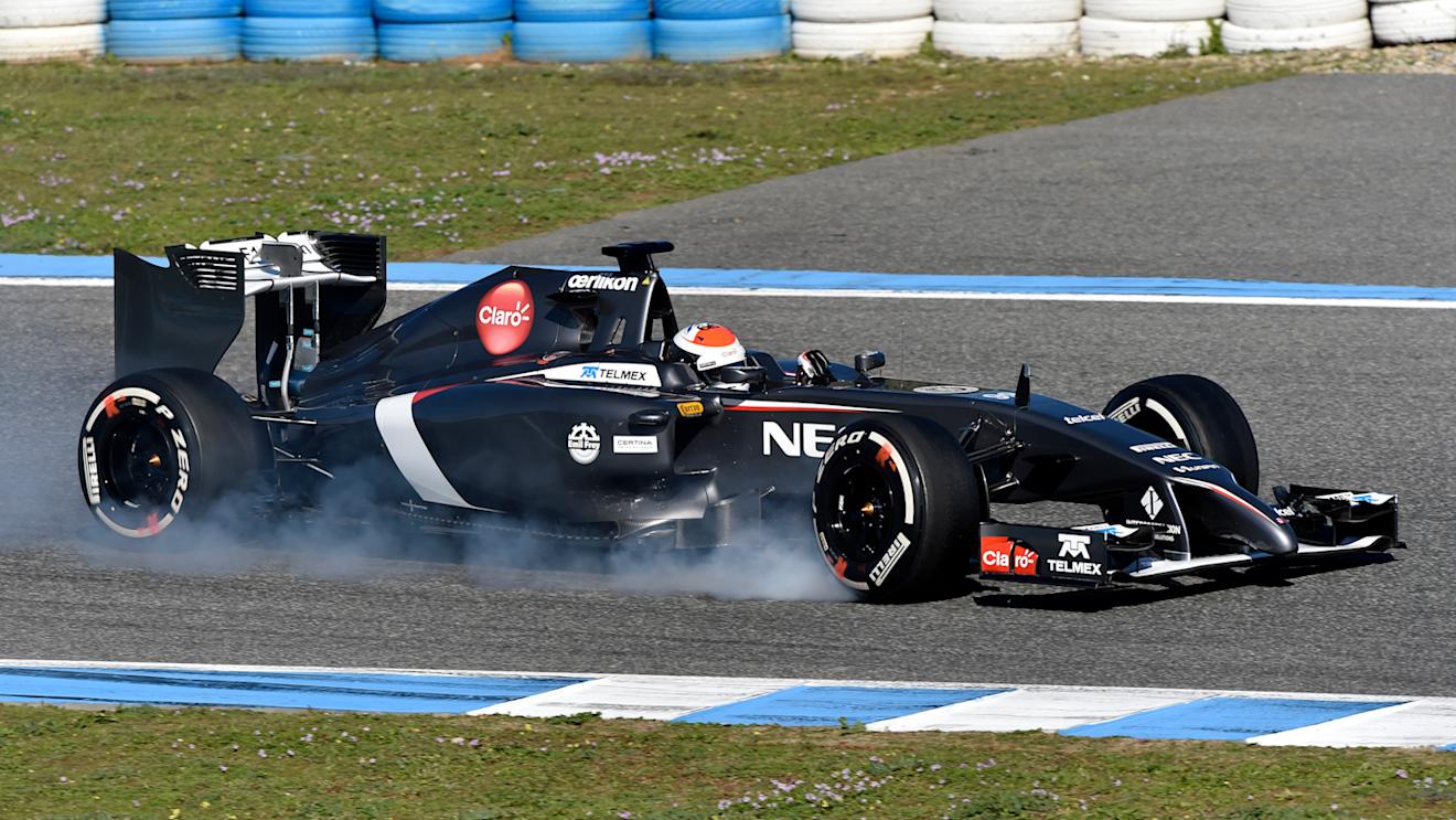 Adrian Sutil (GER) Sauber C33 locks up. Formula One Testing, Jerez, Spain, Day Three, Thursday, 30 January 2014 © Sutton Images. No reproduction without permission