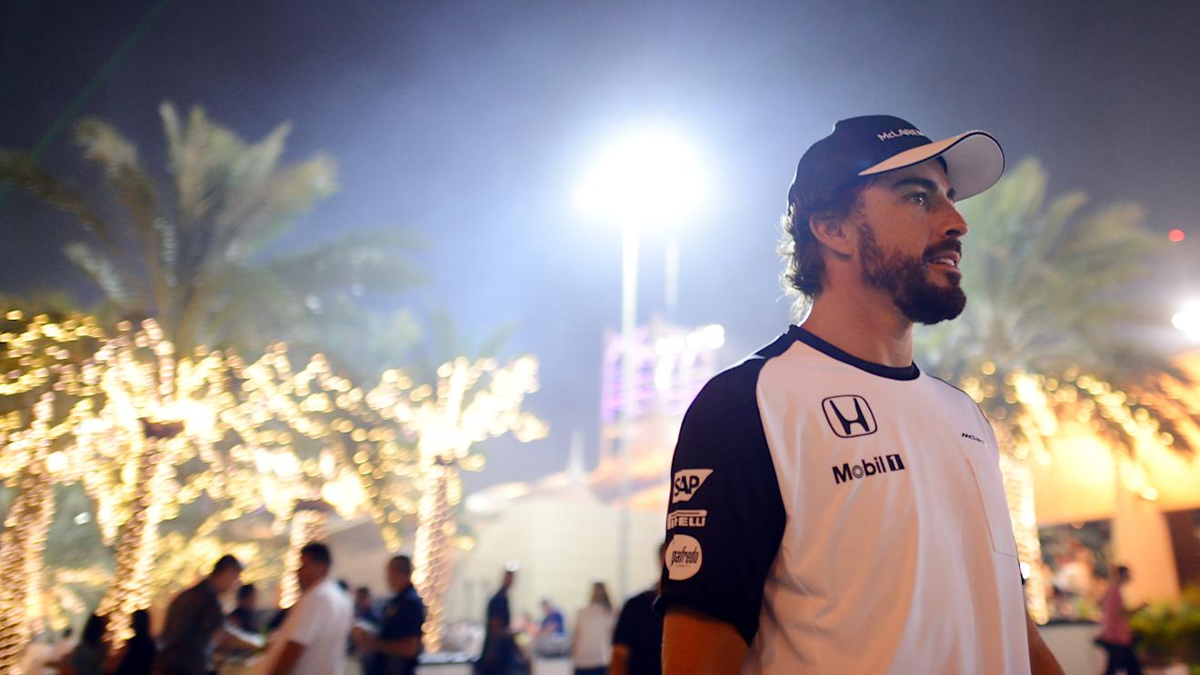 Fernando Alonso (ESP) McLaren at Formula One World Championship, Rd4, Bahrain Grand Prix Practice, Bahrain International Circuit, Sakhir, Bahrain, Friday 17 April 2015. © Sutton Motorsport Images Sutton Motorsport Images