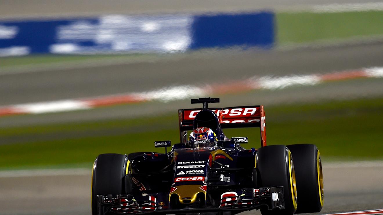 Max Verstappen (NDL) Scuderia Toro Rosso STR10 at Formula One World Championship, Rd4, Bahrain Grand Prix Race, Bahrain International Circuit, Sakhir, Bahrain, Sunday 19  April 2015. © Sutton Motorsport Images