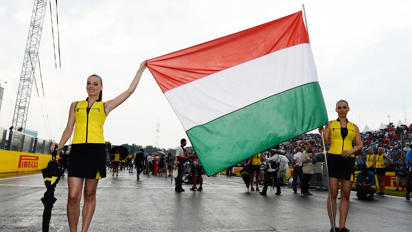 Grid girls with Hungarian flag on the grid.
Formula One World Championship, Rd11, Hungarian Grand Prix, Race Day, Hungaroring, Hungary. Sunday 27 July 2014.

BEST IMAGE © Sutton Motorsport Images