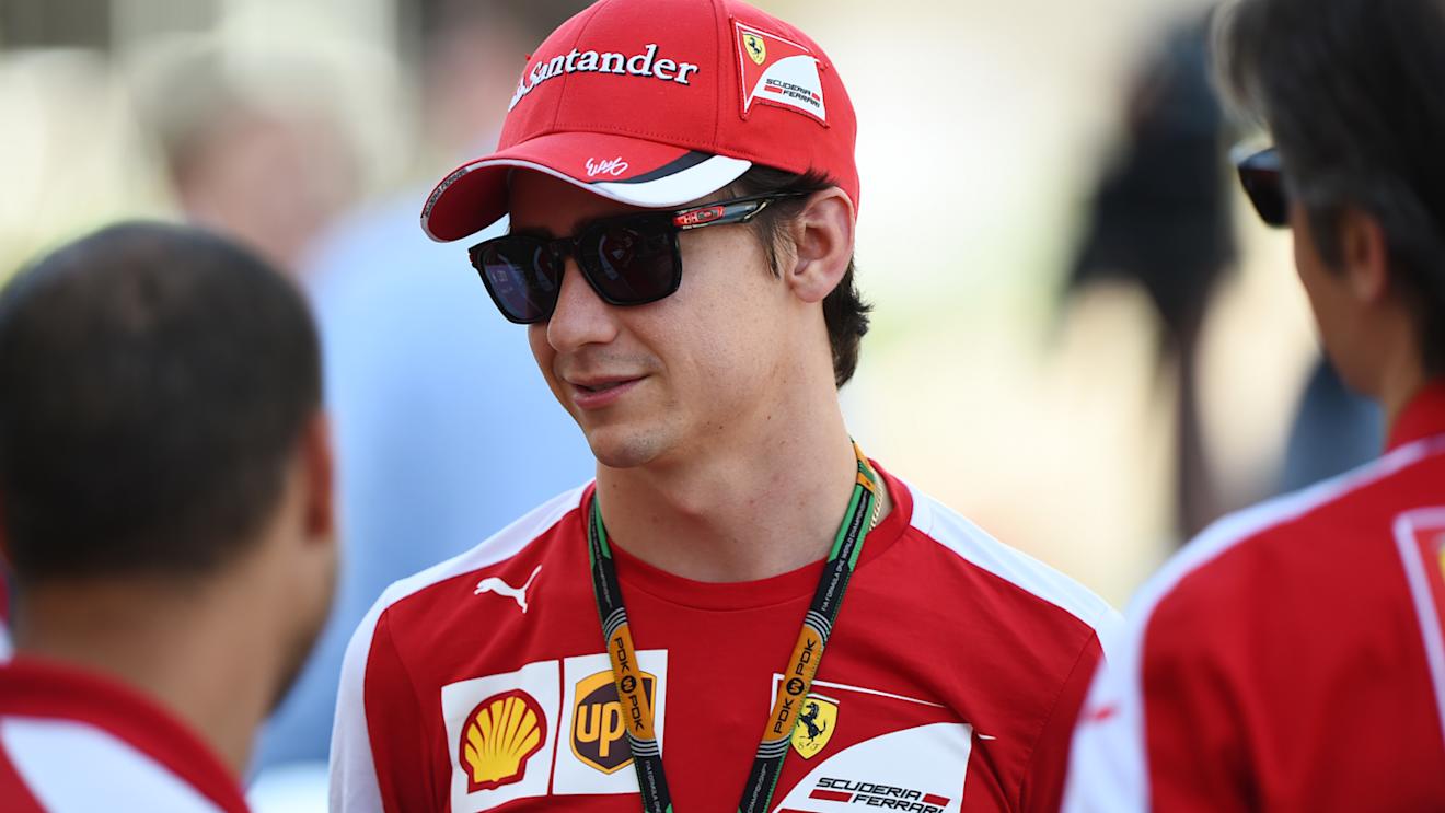 Esteban Gutierrez (MEX) Ferrari Test and Reserve Driver at Formula One World Championship, Rd4, Bahrain Grand Prix Race, Bahrain International Circuit, Sakhir, Bahrain, Sunday 19  April 2015. © Sutton Motorsport Images