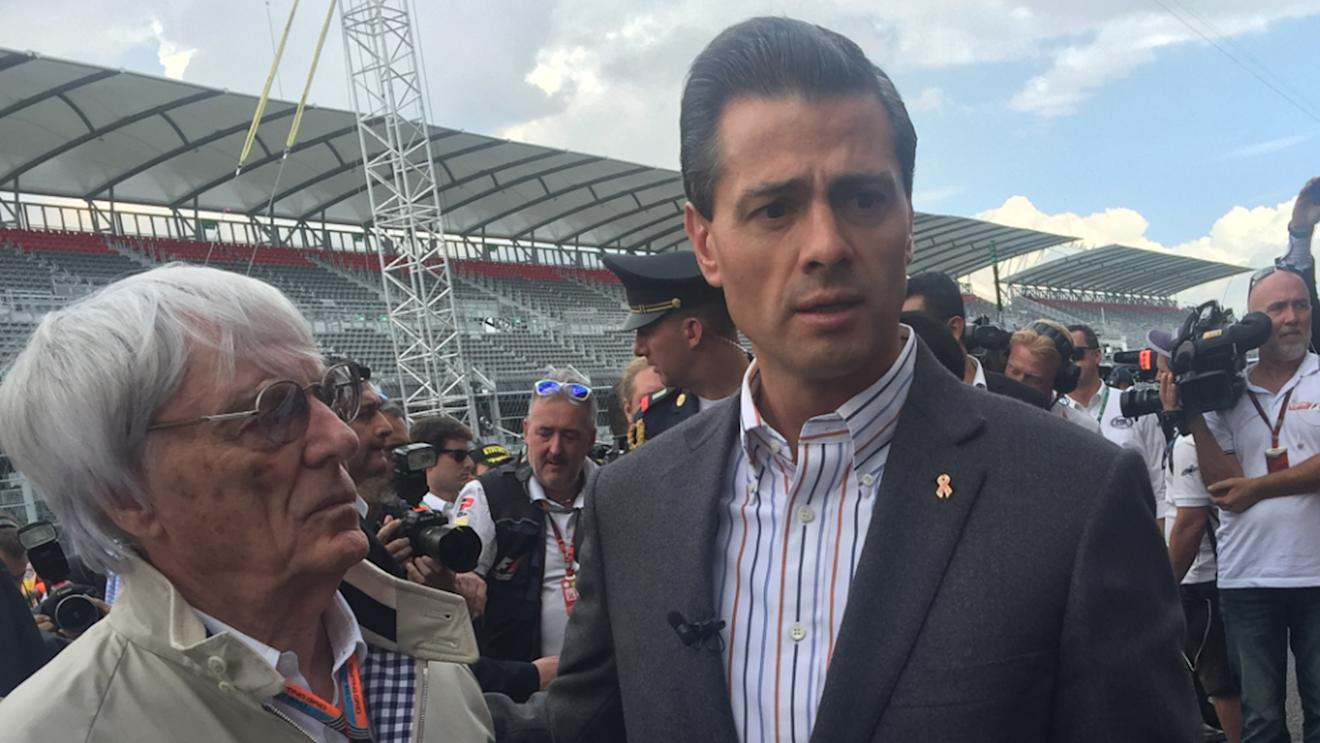 Formula One group CEO Bernie Ecclestone (GBR) with Enrique Pena Nieto (MEX) Mexican Prime Minister at Formula One World Championship, Rd17, Mexican Grand Prix, Preparations, Circuit Hermanos Rodriguez, Mexico City, Mexico, Thursday 29 October 2015. © FOWC Ltd