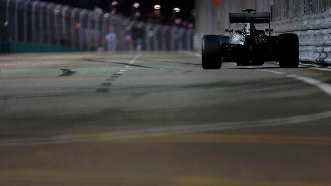 Nico Rosberg (GER) Mercedes AMG F1 W05. Formula One World Championship, Rd14, Singapore Grand Prix, Marina Bay Street Circuit, Singapore, Practice, Friday, 19 September 2014