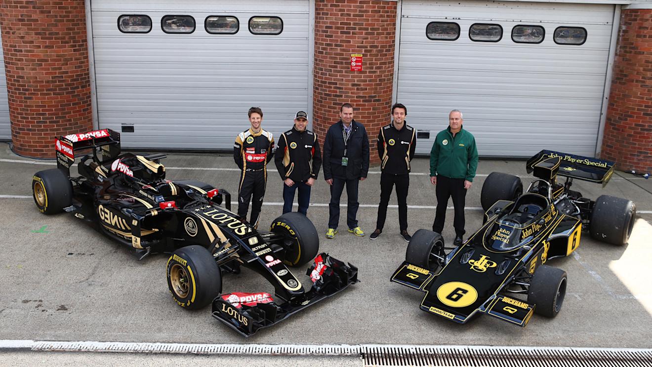 Lotus drivers Romain Grosjean (left), Pastor Maldonado (second left) and Jolyon Palmer (second right), with the current Lotus E23 Hybrid (left) and the historic Lotus 72 E-5, Brands Hatch, UK, April 27, 2015 © Lotus F1 Team