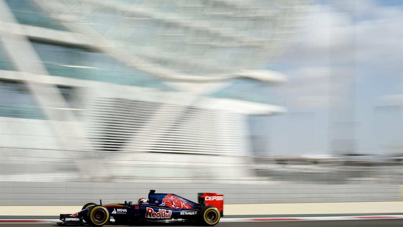Max Verstappen (NDL) Scuderia Toro Rosso STR10 at Formula One World Championship, Rd19, Abu Dhabi Grand Prix, Practice, Yas Marina Circuit, Abu Dhabi, UAE, Friday 27 November 2015. © Sutton Motorsport Images