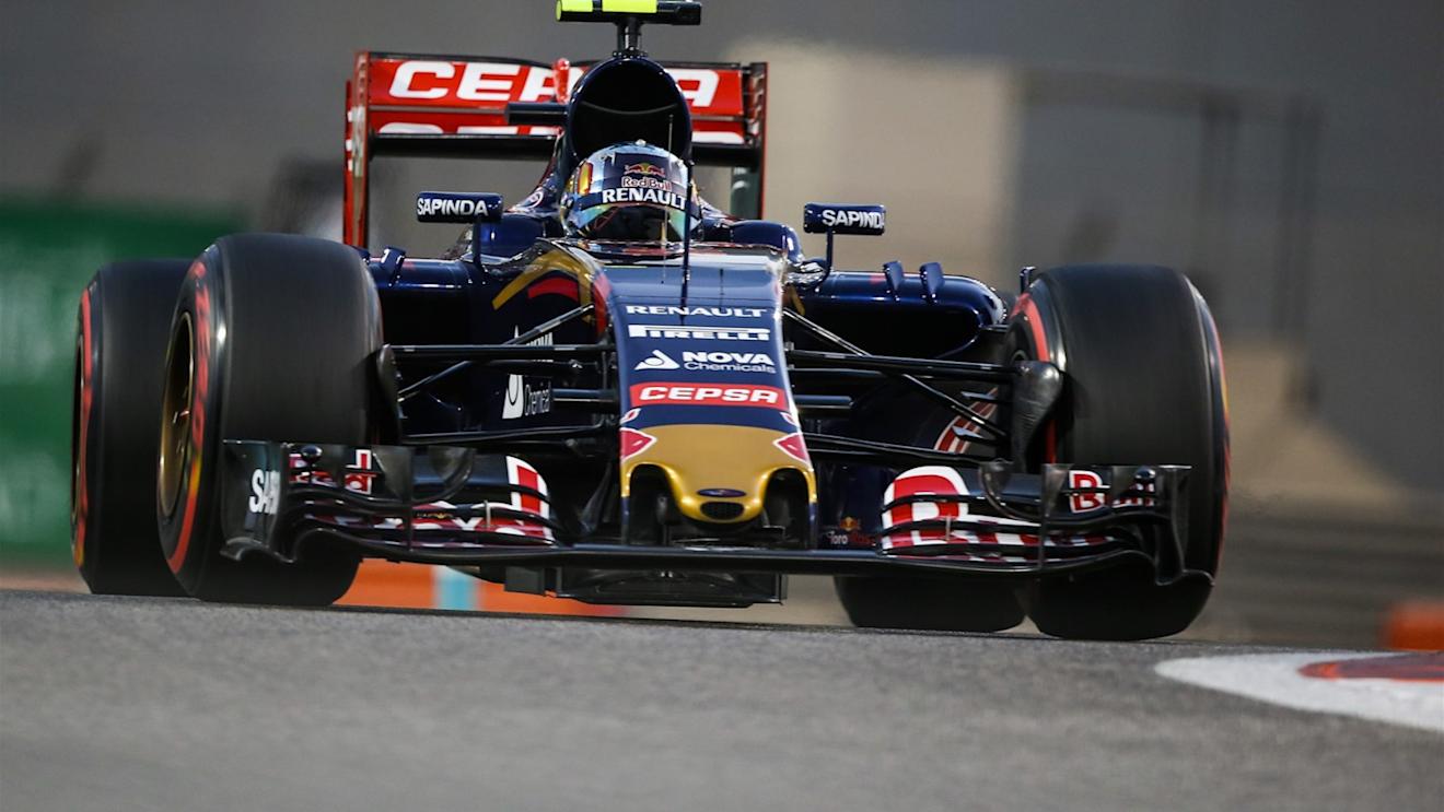 Carlos Sainz (ESP) Scuderia Toro Rosso STR10 at Formula One World Championship, Rd19, Abu Dhabi Grand Prix, Practice, Yas Marina Circuit, Abu Dhabi, UAE, Friday 27 November 2015. © Sutton Motorsport Images