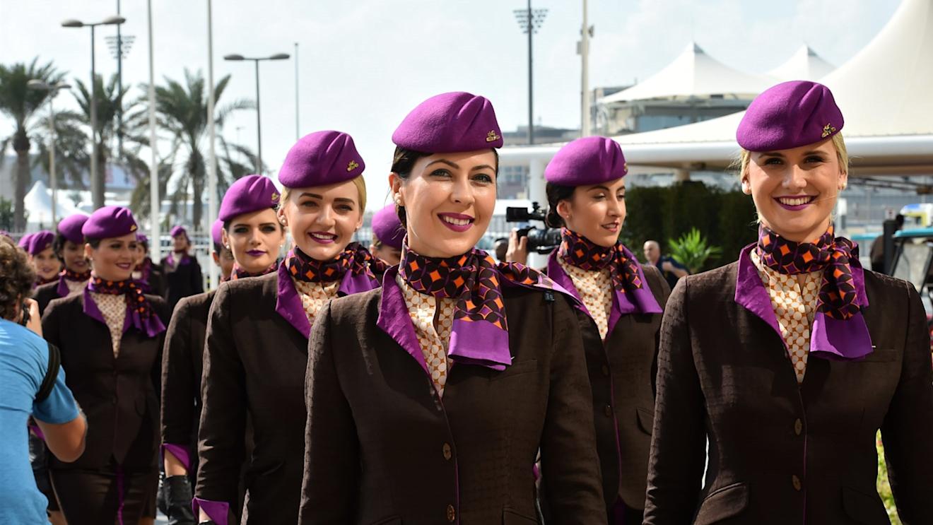 Etihad grid girls at Formula One World Championship, Rd19, Abu Dhabi Grand Prix, Qualifying, Yas Marina Circuit, Abu Dhabi, UAE, Saturday 28 November 2015. © Sutton Motorsport Images