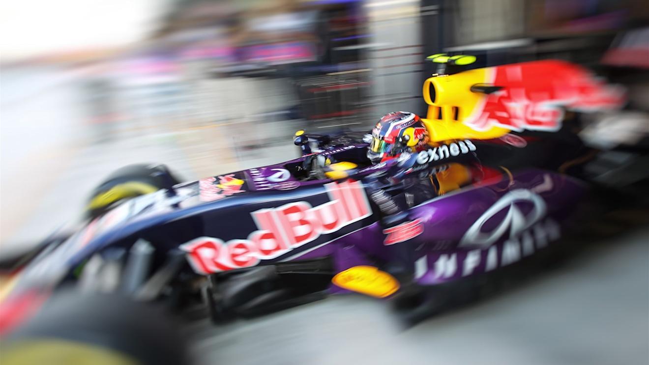 Daniil Kvyat (RUS) Red Bull Racing RB11 at Formula One World Championship, Rd19, Abu Dhabi Grand Prix, Qualifying, Yas Marina Circuit, Abu Dhabi, UAE, Saturday 28 November 2015. © Sutton Motorsport Images