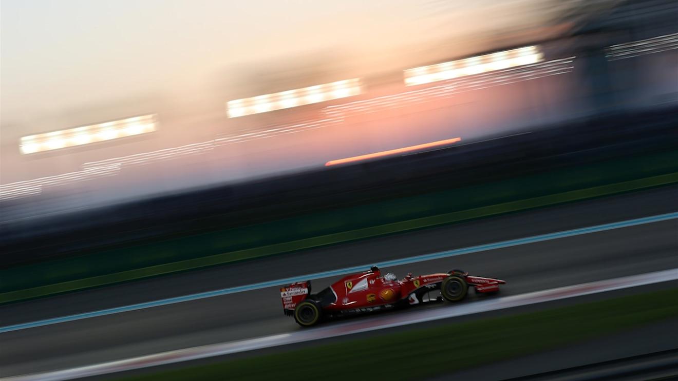 Sebastian Vettel (GER) Ferrari SF15-T at Formula One World Championship, Rd19, Abu Dhabi Grand Prix, Race, Yas Marina Circuit, Abu Dhabi, UAE, Sunday 29 November 2015. © Sutton Motorsport Images