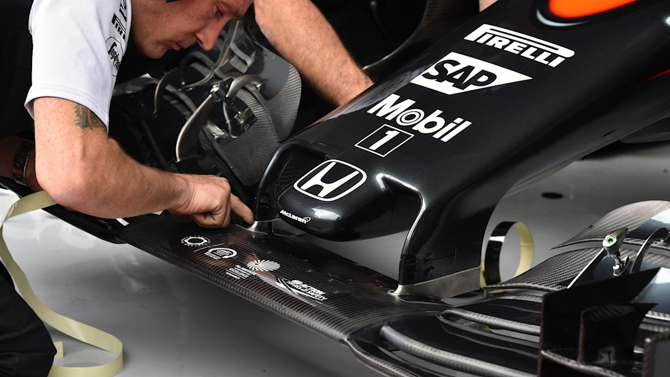 Mechanics with the McLaren MP4-30 nose and front wing at Formula One World Championship, Rd8, Austrian Grand Prix, Practice, Spielberg, Austria, Friday 19 June 2015. © Sutton Motorsport Images