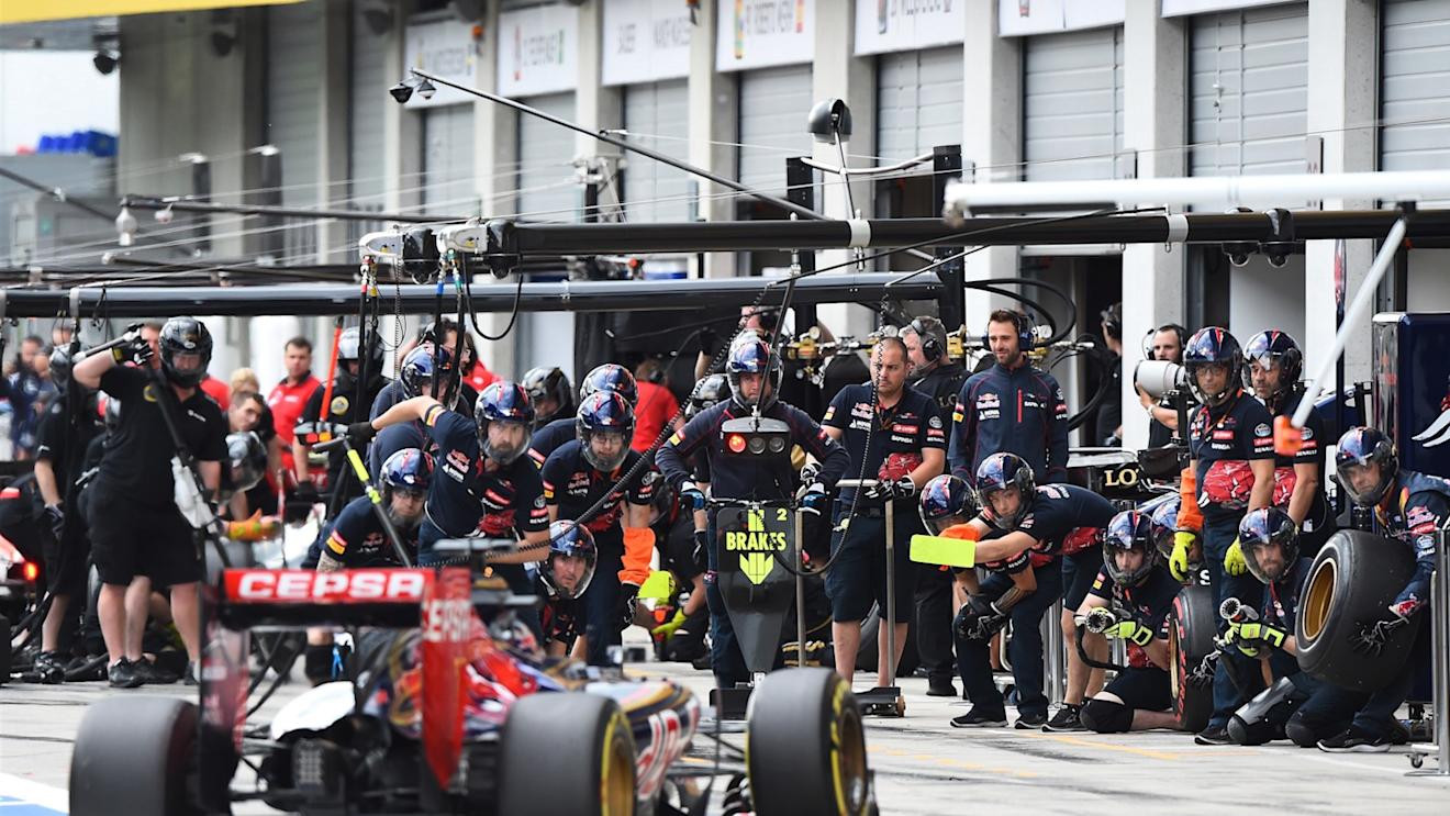 Max Verstappen (NDL) Scuderia Toro Rosso STR10 pit stop at Formula One World Championship, Rd8, Austrian Grand Prix, Practice, Spielberg, Austria, Friday 19 June 2015. © Sutton Motorsport Images