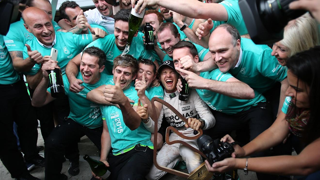Race winner Nico Rosberg (GER) Mercedes AMG F1 celebrates with his team at Formula One World Championship, Rd8, Austrian Grand Prix, Race, Spielberg, Austria, Sunday 21 June 2015. © Sutton Motorsport Images