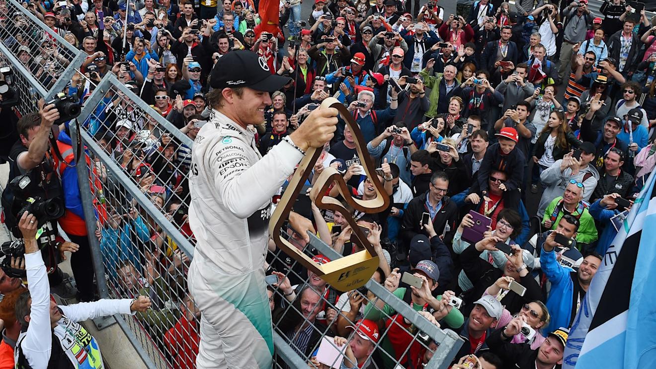 Race winner Nico Rosberg (GER) Mercedes AMG F1 celebrates with the fans at Formula One World Championship, Rd8, Austrian Grand Prix, Race, Spielberg, Austria, Sunday 21 June 2015. © Sutton Motorsport Images