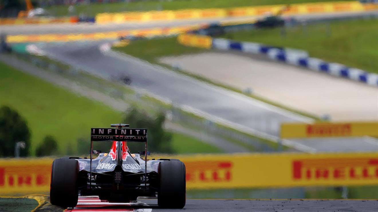 Daniel Ricciardo (AUS) Red Bull Racing RB11 at Formula One World Championship, Rd8, Austrian Grand Prix, Race, Spielberg, Austria, Sunday 21 June 2015. © Sutton Motorsport Images