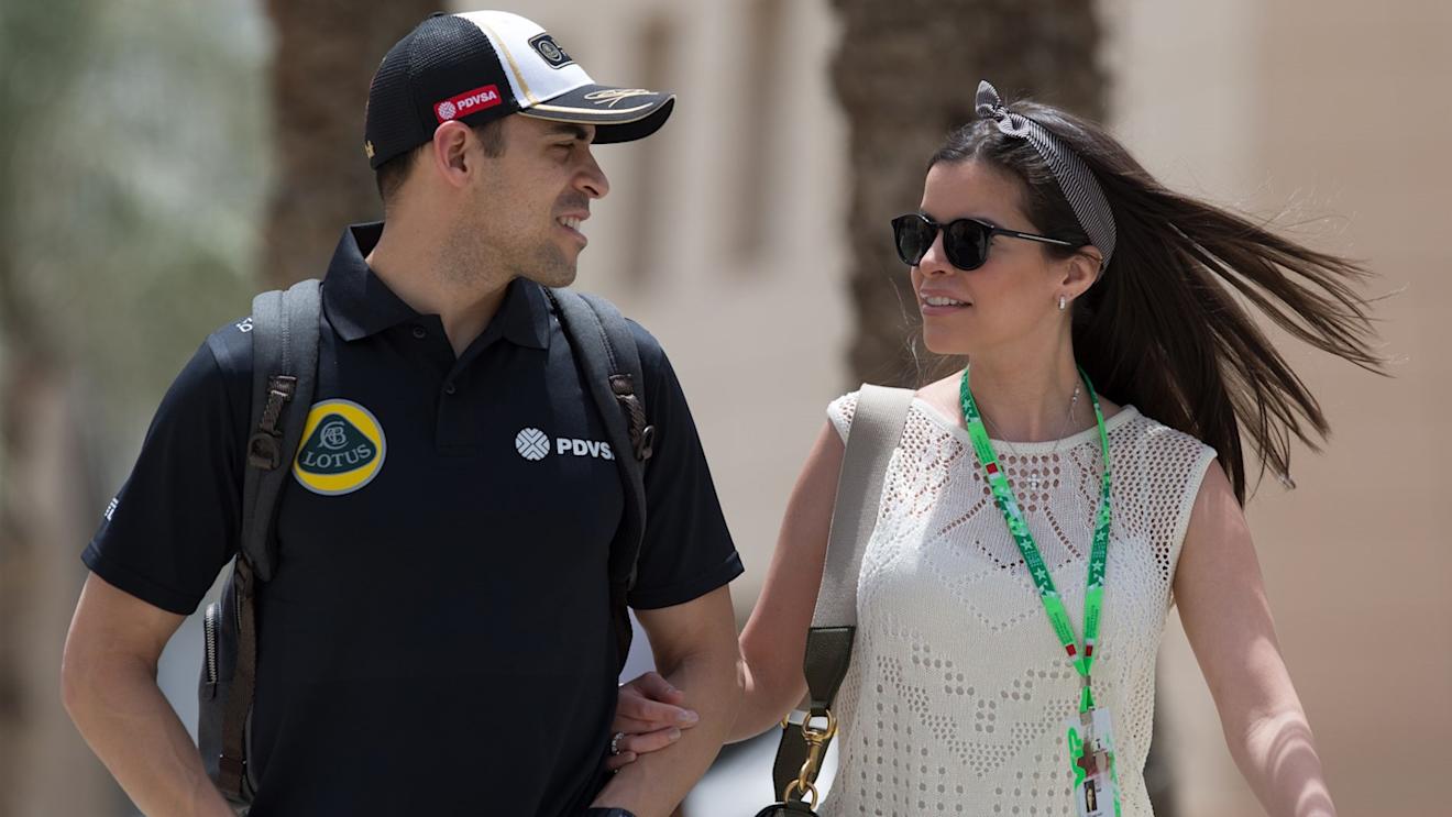 Pastor Maldonado (VEN) Lotus and wife Gabriella Tarkany (VEN) at Formula One World Championship, Rd4, Bahrain Grand Prix Practice, Bahrain International Circuit, Sakhir, Bahrain, Friday 17 April 2015. © Sutton Motorsport Images