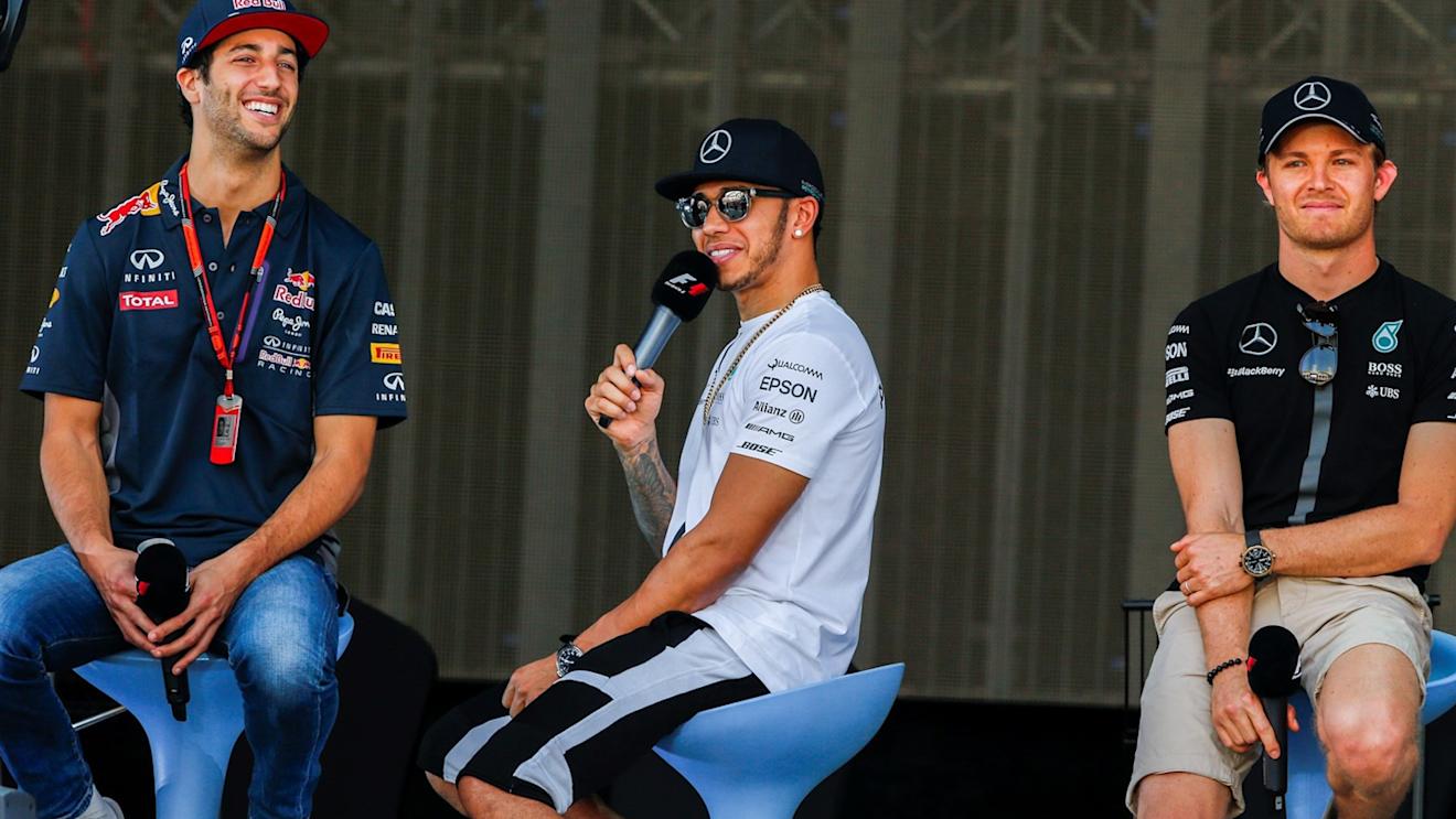 (L to R): Daniel Ricciardo (AUS) Red Bull Racing, Lewis Hamilton (GBR) Mercedes AMG F1 and Nico Rosberg (GER) Mercedes AMG F1 at Formula One World Championship, Rd4, Bahrain Grand Prix Practice, Bahrain International Circuit, Sakhir, Bahrain, Friday 17 April 2015. © Sutton Motorsport Images
