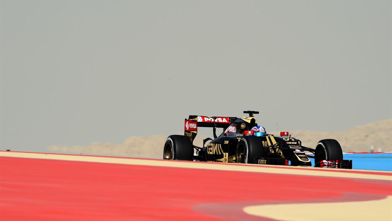 Jolyon Palmer (GBR) Lotus Test and Reserve Driver at Formula One World Championship, Rd4, Bahrain Grand Prix Practice, Bahrain International Circuit, Sakhir, Bahrain, Friday 17 April 2015. © Sutton Motorsport Images