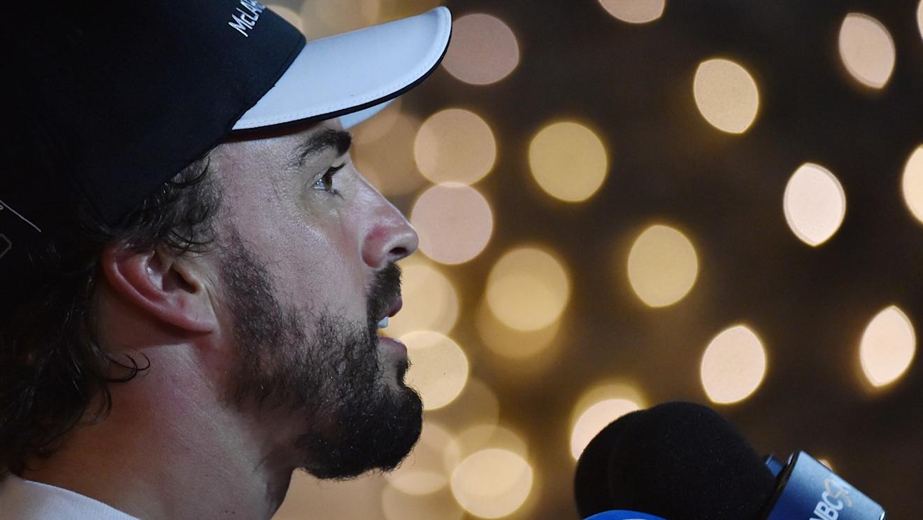 Fernando Alonso (ESP) McLaren at Formula One World Championship, Rd4, Bahrain Grand Prix Qualifying, Bahrain International Circuit, Sakhir, Bahrain, Saturday 18  April 2015. © Sutton Motorsport Images