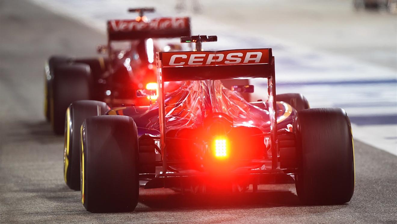 Max Verstappen (NDL) Scuderia Toro Rosso STR10 at Formula One World Championship, Rd4, Bahrain Grand Prix Qualifying, Bahrain International Circuit, Sakhir, Bahrain, Saturday 18  April 2015. © Sutton Motorsport Images