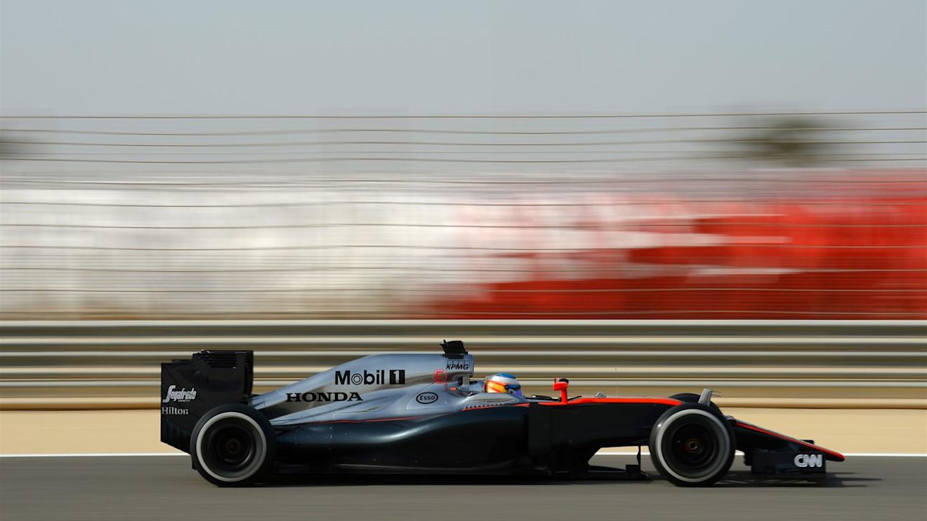 Fernando Alonso (ESP) McLaren MP4-30 at Formula One World Championship, Rd4, Bahrain Grand Prix Qualifying, Bahrain International Circuit, Sakhir, Bahrain, Saturday 18  April 2015. © Sutton Motorsport Images
