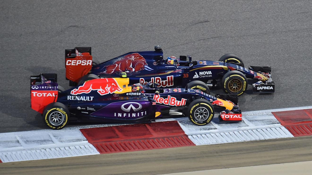 Max Verstappen (NDL) Scuderia Toro Rosso STR10 and Daniil Kvyat (RUS) Red Bull Racing RB11battle  at Formula One World Championship, Rd4, Bahrain Grand Prix Race, Bahrain International Circuit, Sakhir, Bahrain, Sunday 19  April 2015. © Sutton Motorsport Images