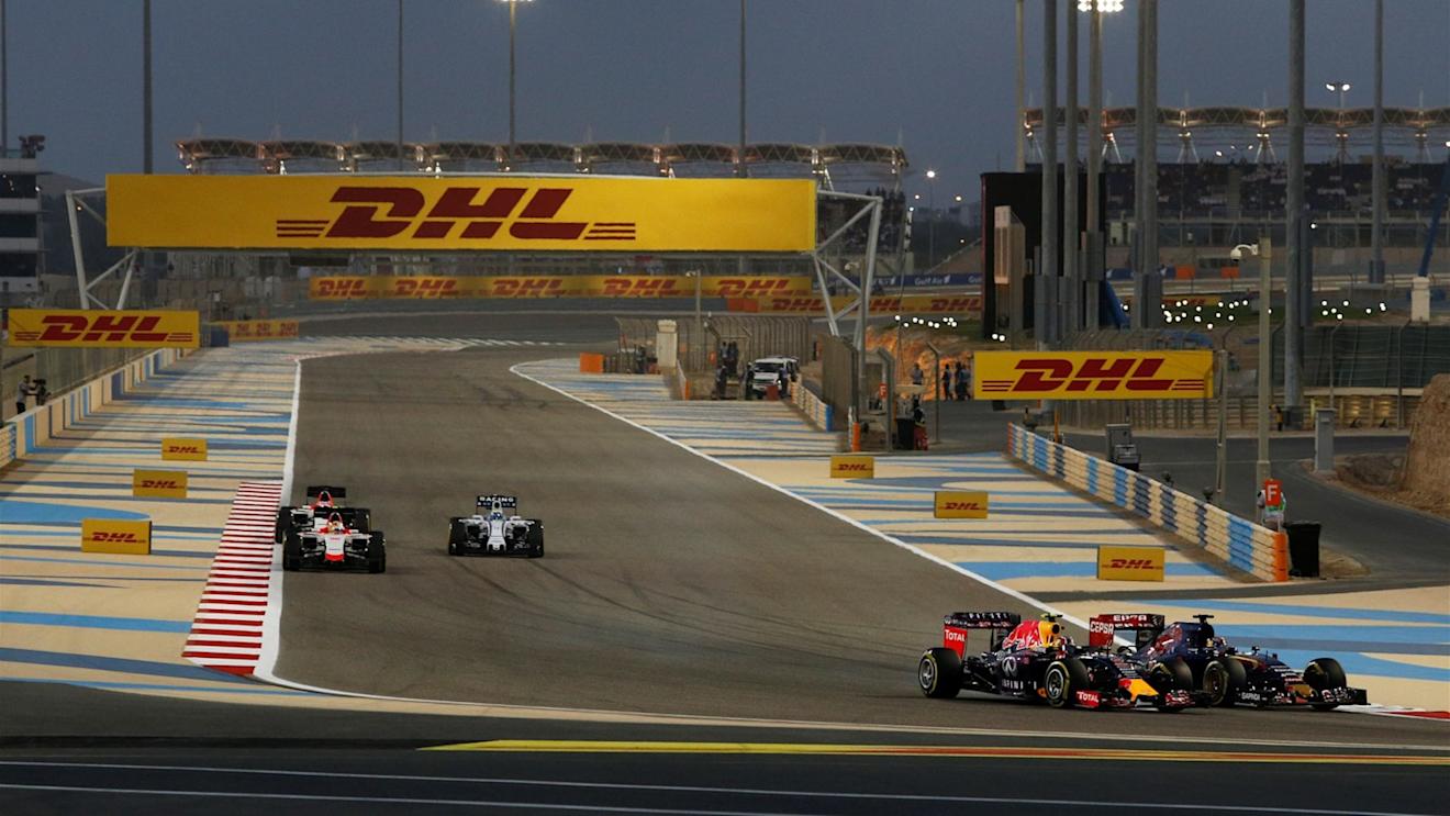 Max Verstappen (NDL) Scuderia Toro Rosso STR10 and Daniil Kvyat (RUS) Red Bull Racing RB11 battle at Formula One World Championship, Rd4, Bahrain Grand Prix Race, Bahrain International Circuit, Sakhir, Bahrain, Sunday 19  April 2015. © Sutton Motorsport Images