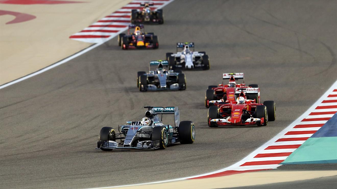 Lewis Hamilton (GBR) Mercedes AMG F1 W06 leads at the start of the race at Formula One World Championship, Rd4, Bahrain Grand Prix Race, Bahrain International Circuit, Sakhir, Bahrain, Sunday 19  April 2015. © Sutton Motorsport Images