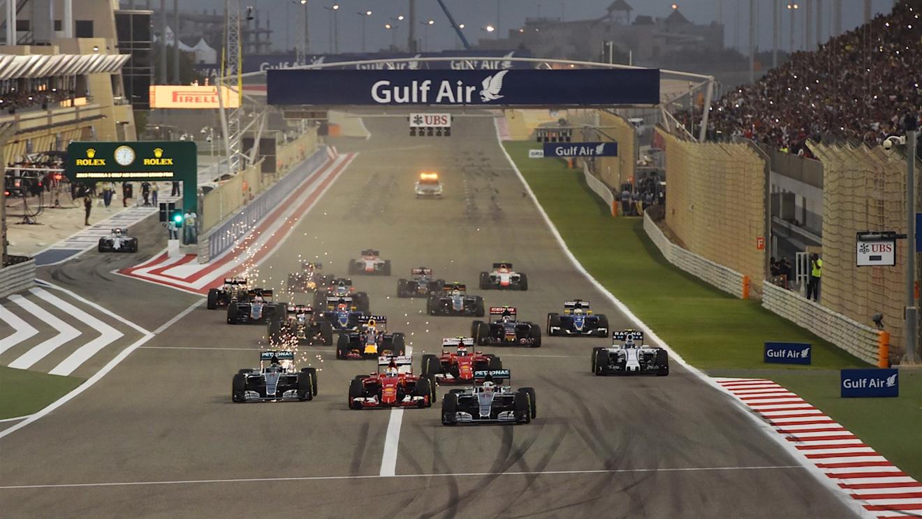 Lewis Hamilton (GBR) Mercedes AMG F1 W06 leads at the start of the race at Formula One World Championship, Rd4, Bahrain Grand Prix Race, Bahrain International Circuit, Sakhir, Bahrain, Sunday 19  April 2015. © Sutton Motorsport Images