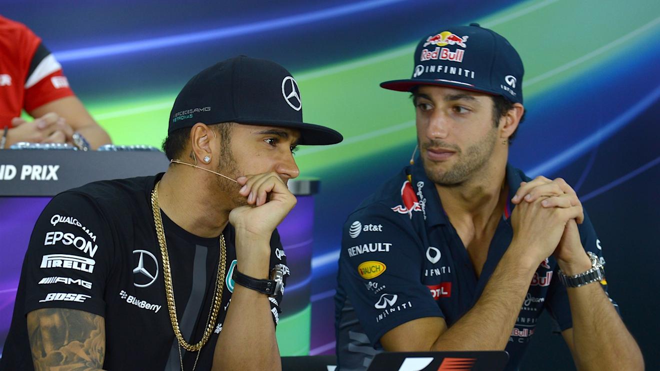 Lewis Hamilton (GBR) Mercedes AMG F1 and Daniel Ricciardo (AUS) Red Bull Racing at the press conference at Formula One World Championship, Rd4, Bahrain Grand Prix Preparations, Bahrain International Circuit, Sakhir, Bahrain, Thursday 16  April 2015. © Sutton Motorsport Images