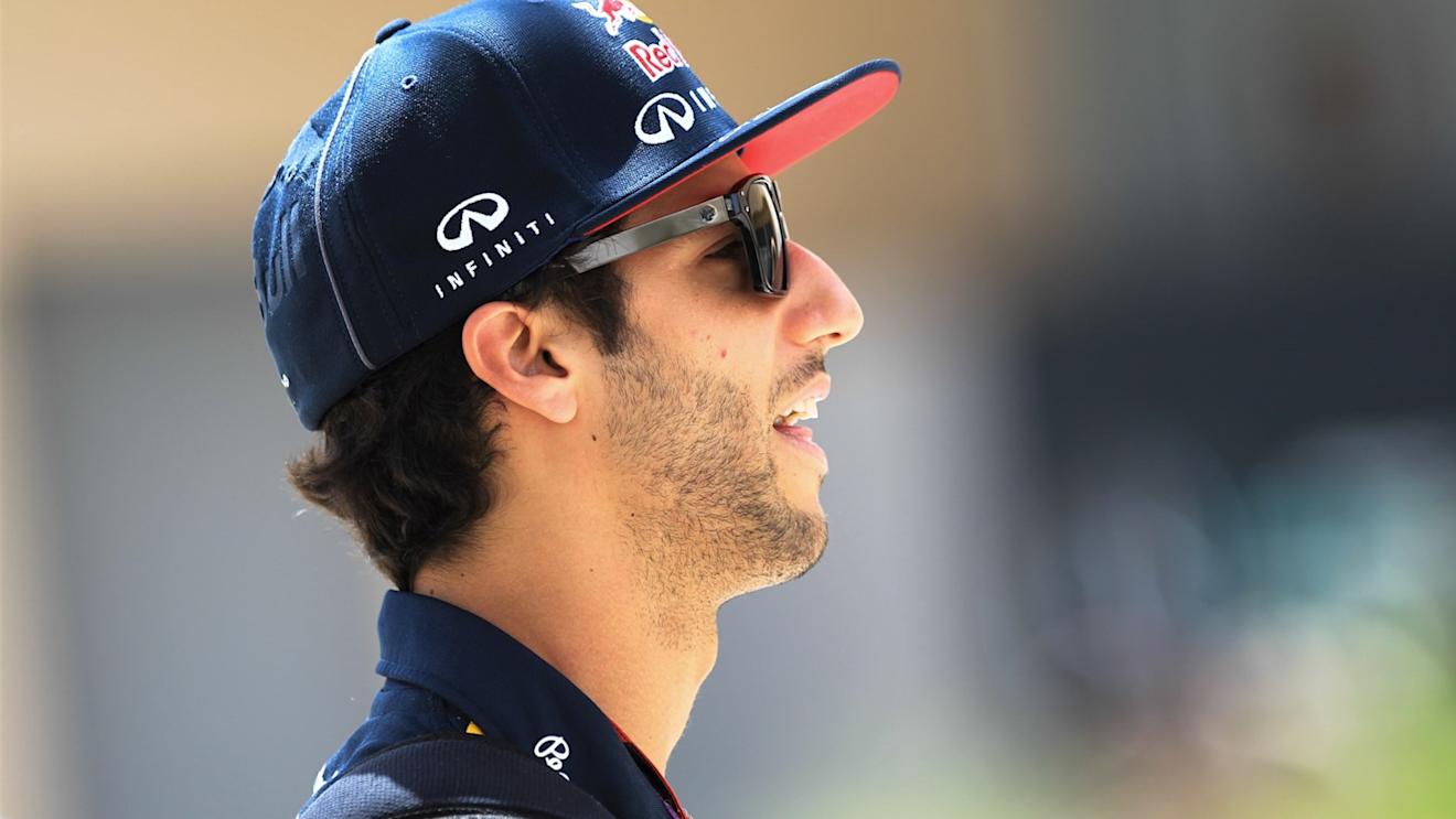 Daniel Ricciardo (AUS) Red Bull Racing at Formula One World Championship, Rd4, Bahrain Grand Prix Preparations, Bahrain International Circuit, Sakhir, Bahrain, Thursday 16  April 2015. © Sutton Motorsport Images