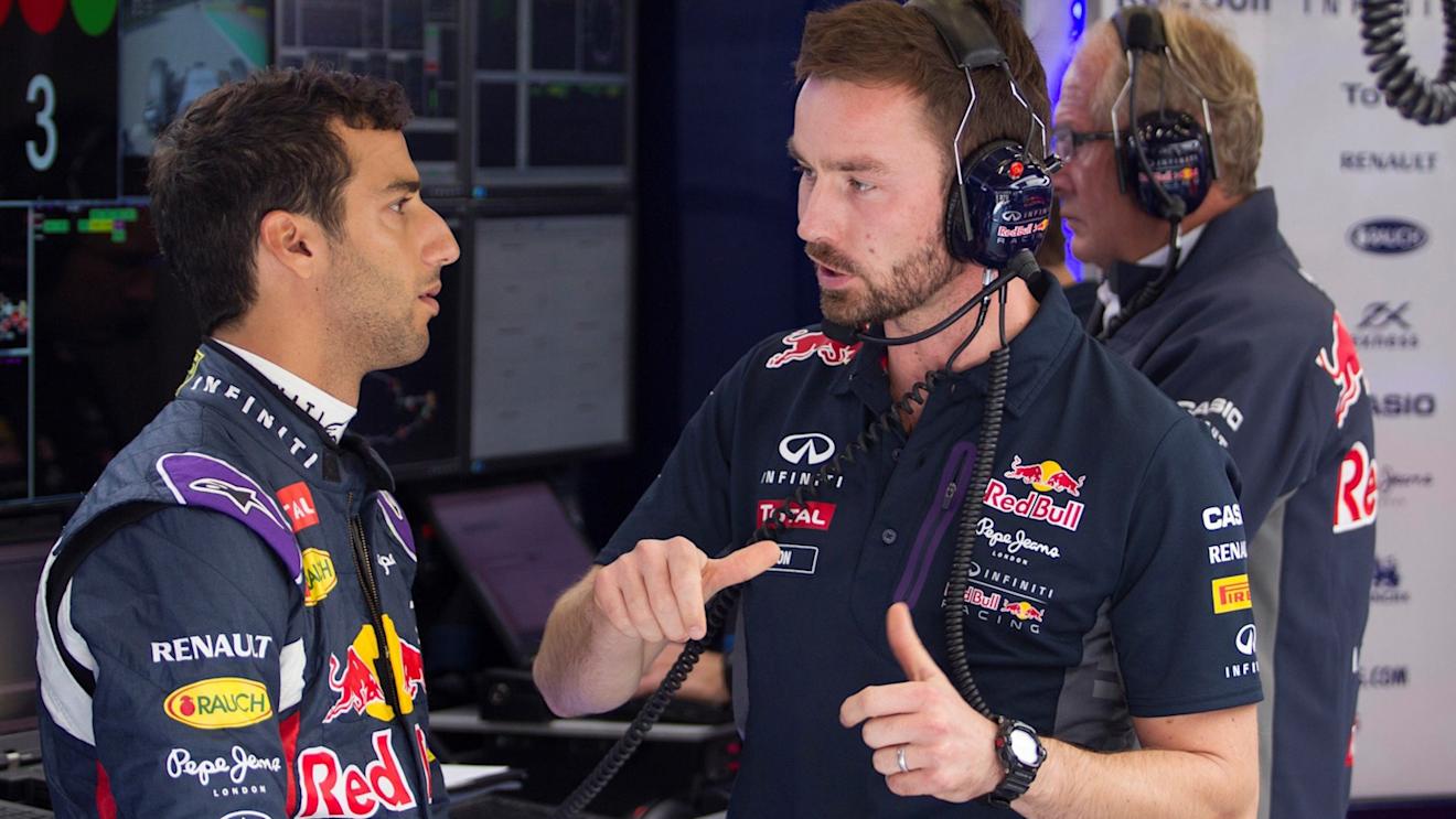 Daniel Ricciardo (AUS) Red Bull Racing and Simon Rennie (GBR) Red Bull Racing Race Engineer at Formula One World Championship, Rd11, Belgian Grand Prix, Practice, Spa Francorchamps, Belgium, Friday 21 August 2015. © Sutton Motorsport Images