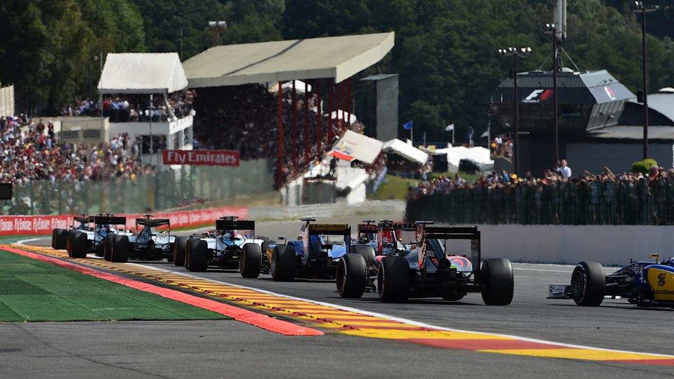 Start of the race at Formula One World Championship, Rd11, Belgian Grand Prix, Race, Spa Francorchamps, Belgium, Sunday 23 August 2015. © Sutton Motorsport Images