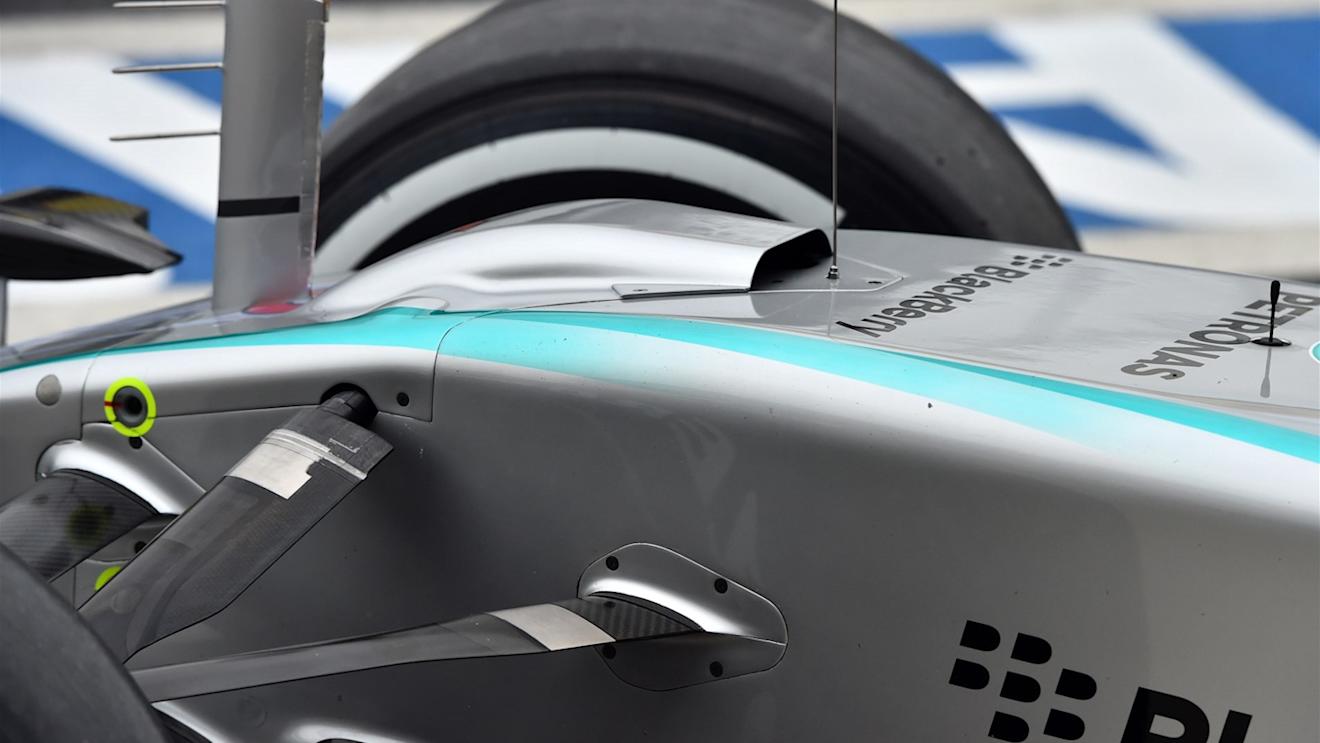 Mercedes AMG F1 W06 nose and S-duct detail at Formula One World Championship, Rd18, Brazilian Grand Prix, Practice, Interlagos, Sao Paulo, Brazil, Friday 13 November 2015. © Sutton Motorsport Images