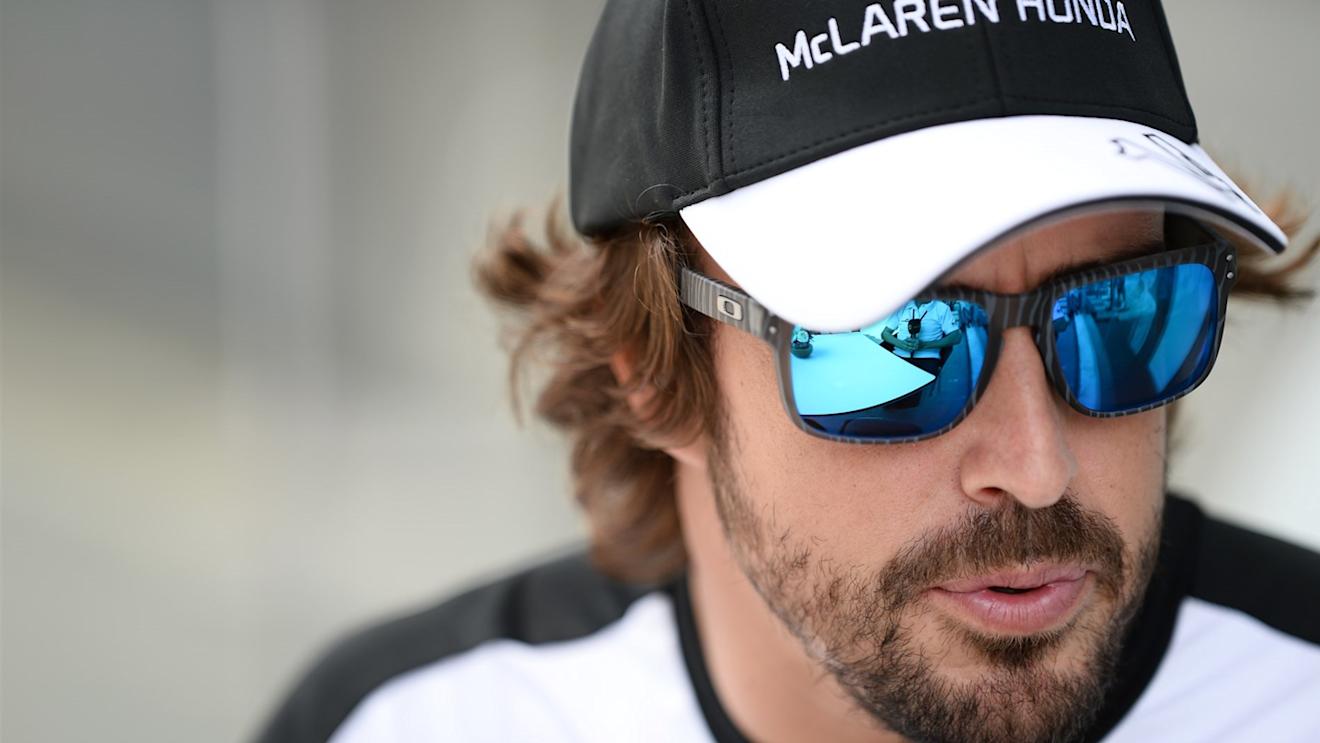 Fernando Alonso (ESP) McLaren at Formula One World Championship, Rd18, Brazilian Grand Prix, Preparations, Interlagos, Sao Paulo, Brazil, Thursday 12 November 2015. © Sutton Motorsport Images