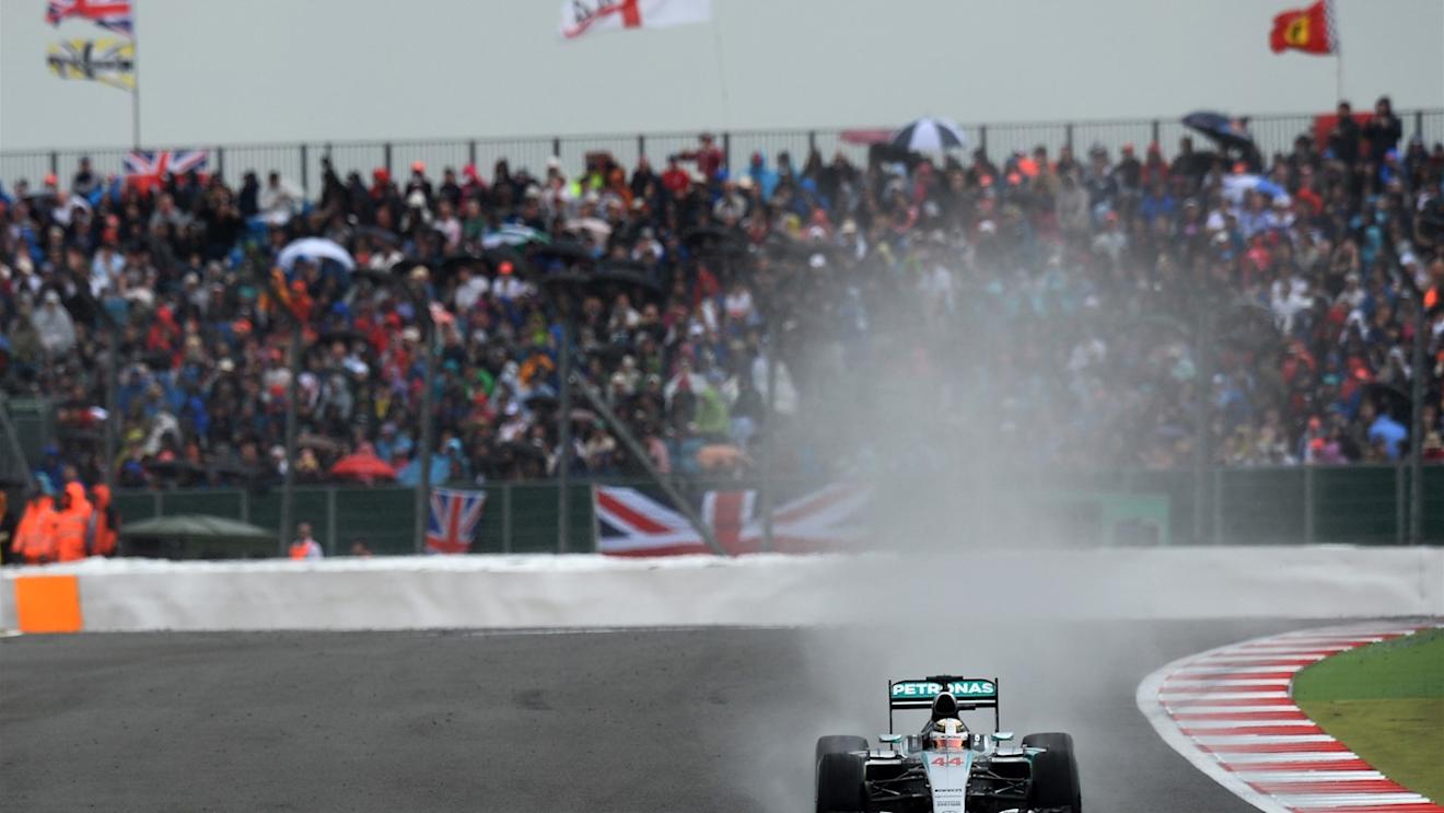 Lewis Hamilton (GBR) Mercedes AMG F1 W06 at Formula One World Championship, Rd9, British Grand Prix, Race, Silverstone, England, Sunday 5 July 2015. © Sutton Motorsport Images