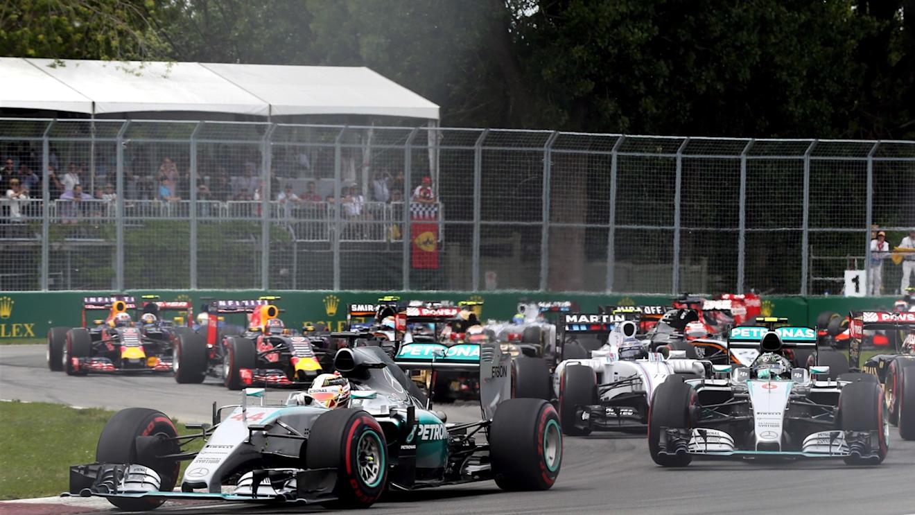 Lewis Hamilton (GBR) Mercedes AMG F1 W06 leads at start of the race at Formula One World Championship, Rd7, Canadian Grand Prix, Race, Montreal, Canada, Sunday 7 June 2015. © Sutton Motorsport Images