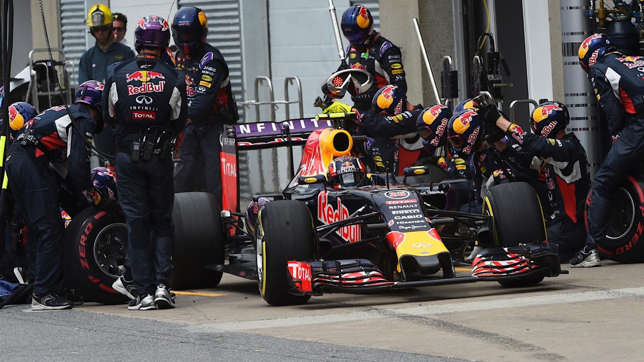 Daniil Kvyat (RUS) Red Bull Racing RB11 pit stop at Formula One World Championship, Rd7, Canadian Grand Prix, Race, Montreal, Canada, Sunday 7 June 2015. © Sutton Motorsport Images